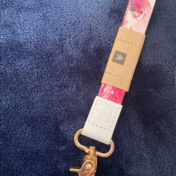 Thread Wallets Key Chain Holder - Picture 3 of 7